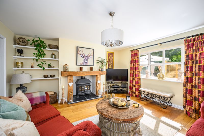 Sitting Room- click for photo gallery